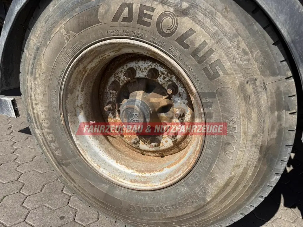 Schwarzmüller 2 Achs Dreiseitenkipper 21m³ mit elektr. Verdeck