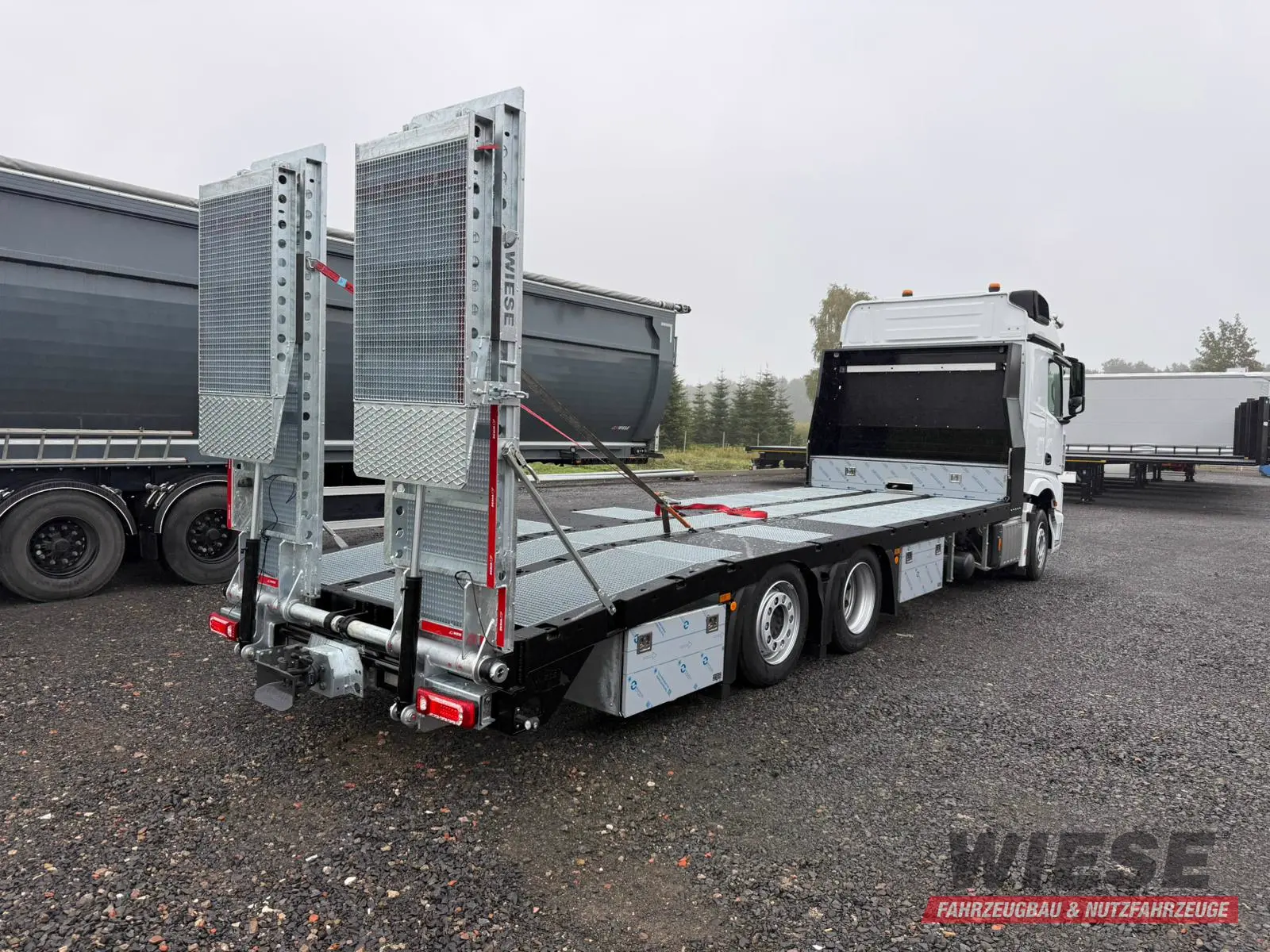 Mercedes-Benz Arocs 5 2651L 6 x4 Meiller RS 2170