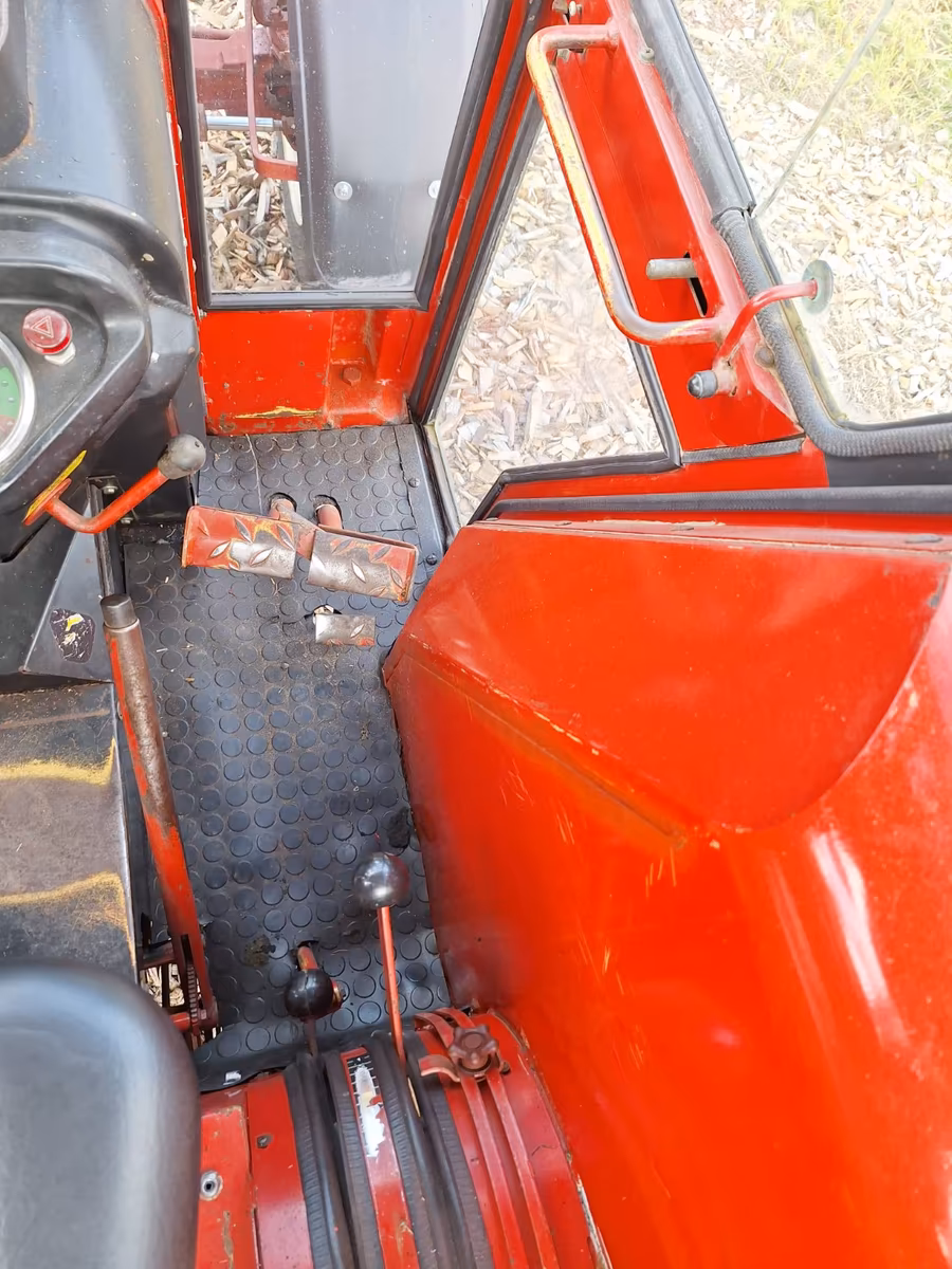 Andere IHC 833 Allrad Kabine