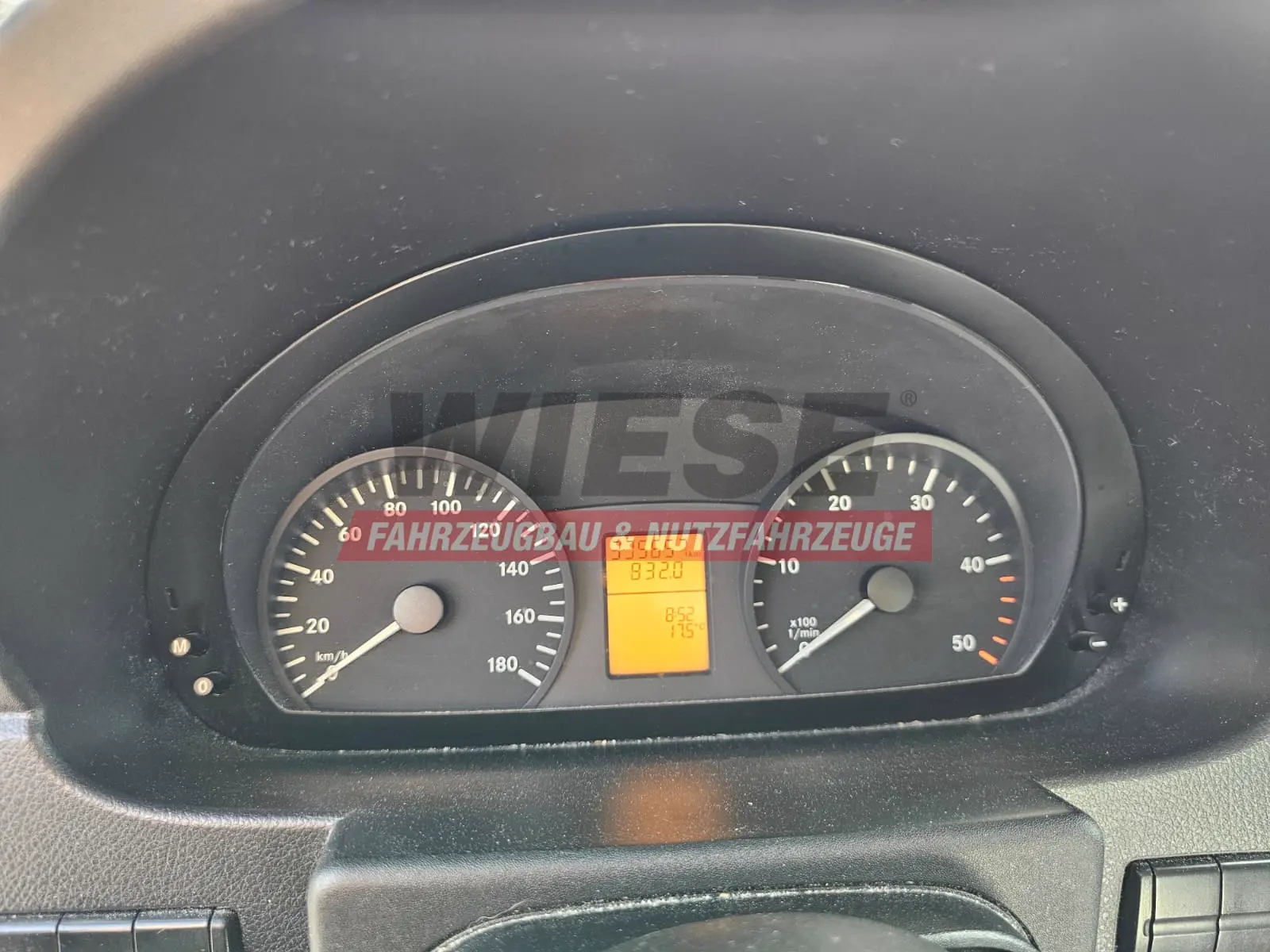 Mercedes-Benz Sprinter mit Kofferaufbau
