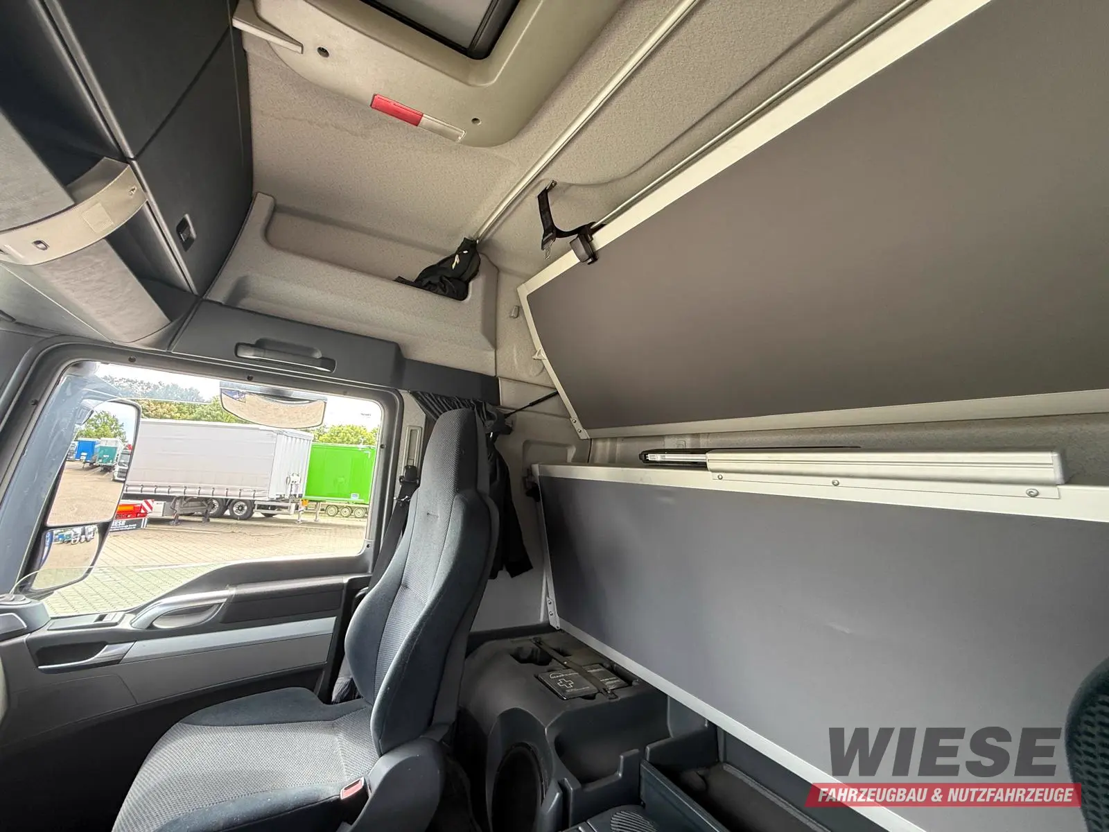 MAN TGA mit Kofferaufbau/Getränkeaufbau + Anhänger