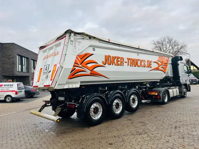 MEGA Neuwertig Stahlkipper - E-Verdeck - 30 m³