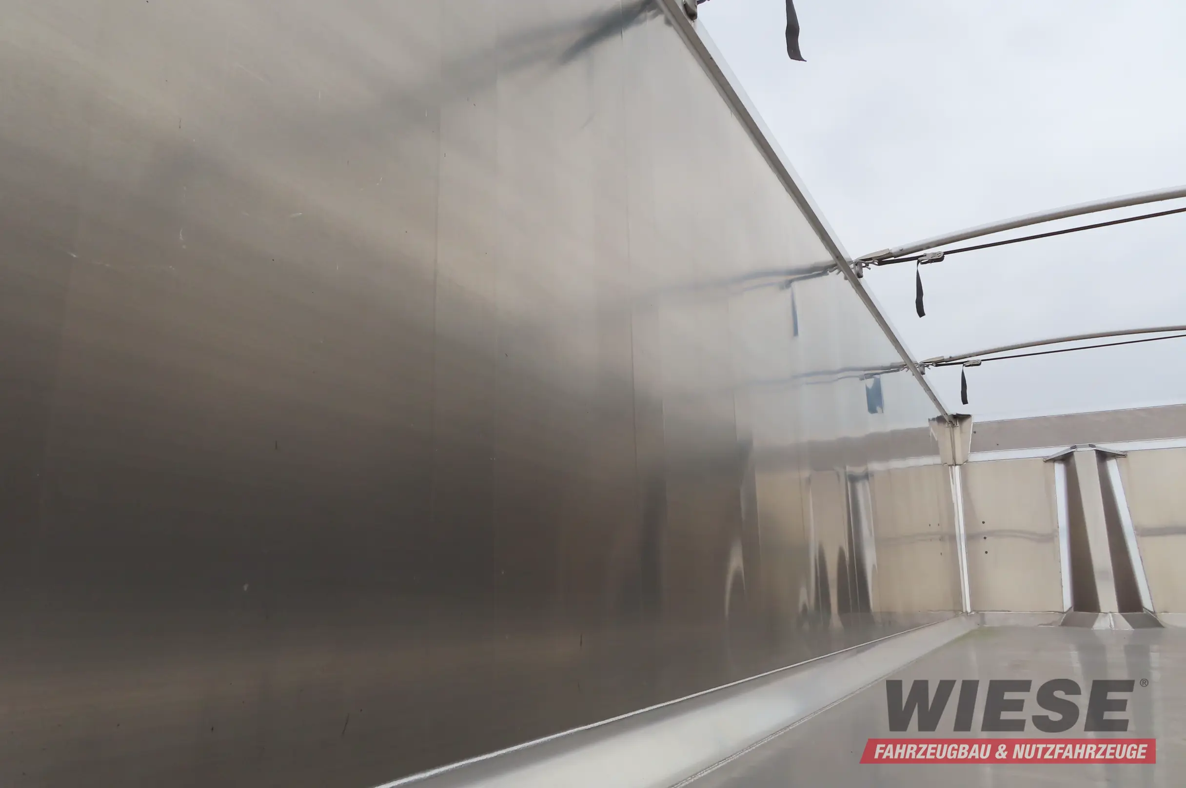 Benalu Benalu Agriliner 9500 H 2200 52m³