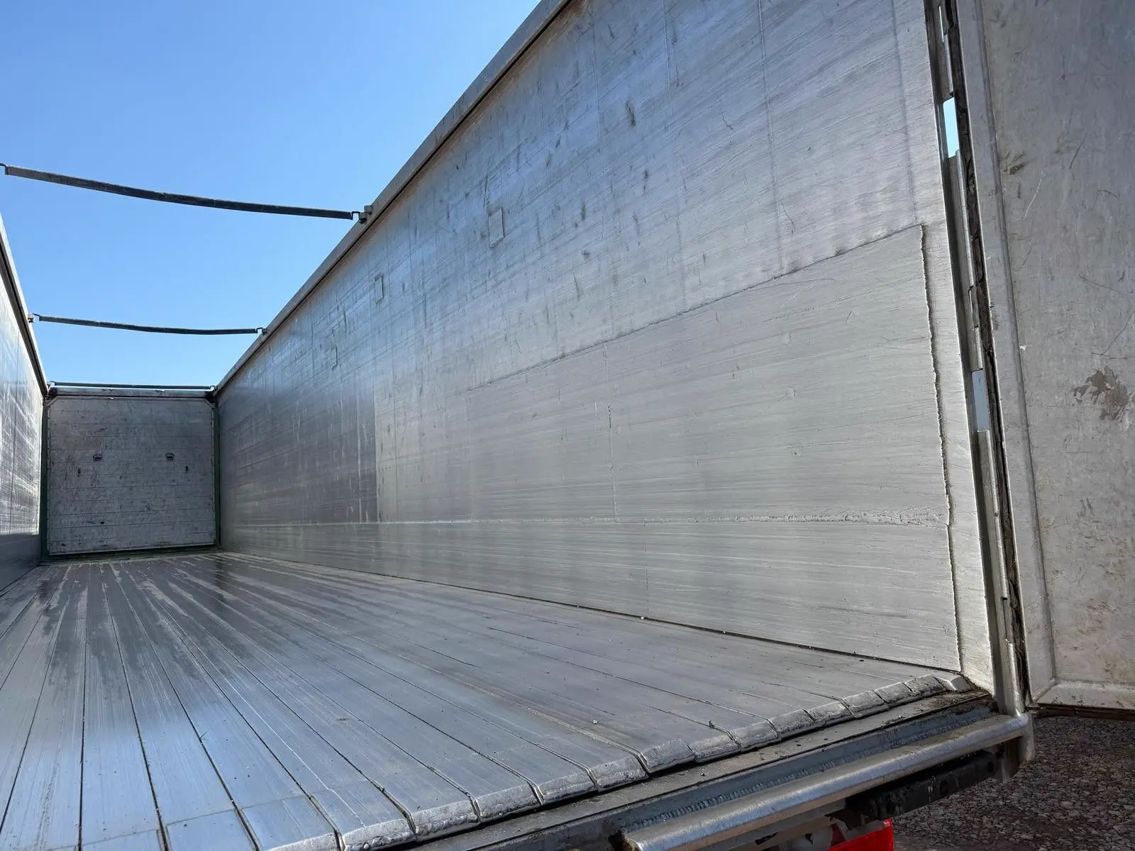 Knapen K100 Schubboden 92m³ 10 mm Boden, top Zustand