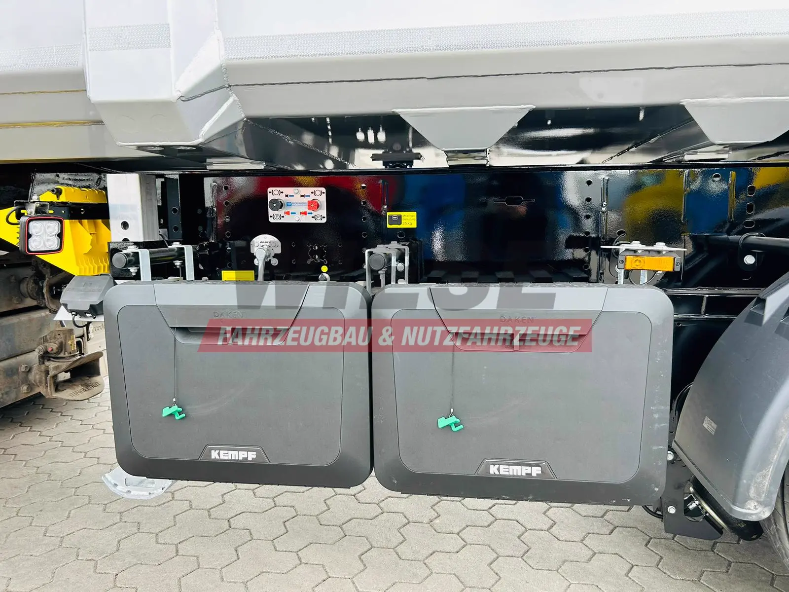 Kempf SKM 36/3 SHL-Light 3-Achs Stahl Kipper 51m³